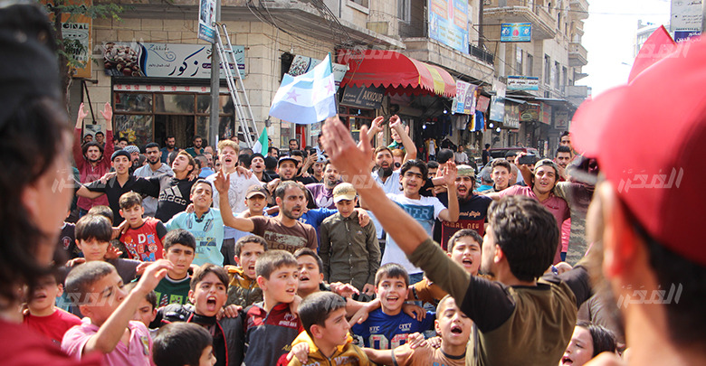 مظاهرة شعبية في مدينة إدلب تأكيداً على مبادئ الثورة السورية